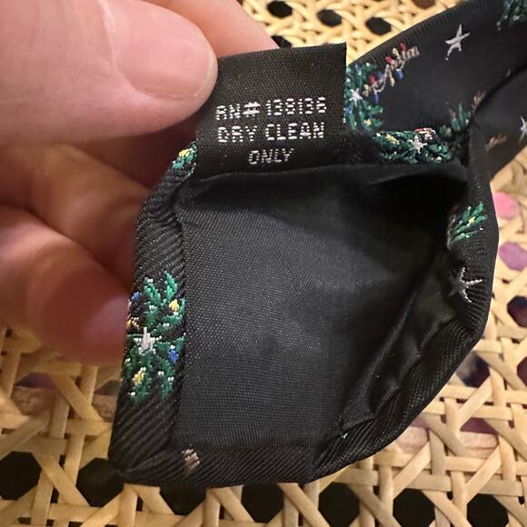 Knotty & Nice Men’s Holiday Tie with Palm Trees with Christmas Lights & Stars - Picture 7 of 8